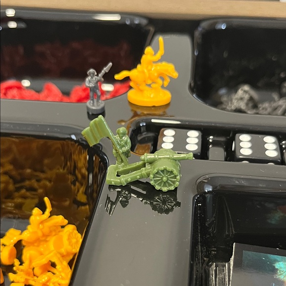 Hasbro Risk Board Game - Picture 4 of 12